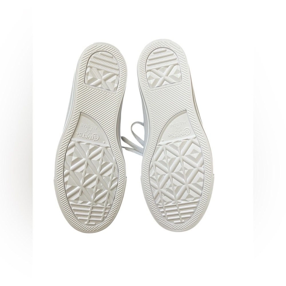 Chuck Taylor All Star Leather- White- 6.5 - Picture 13 of 14